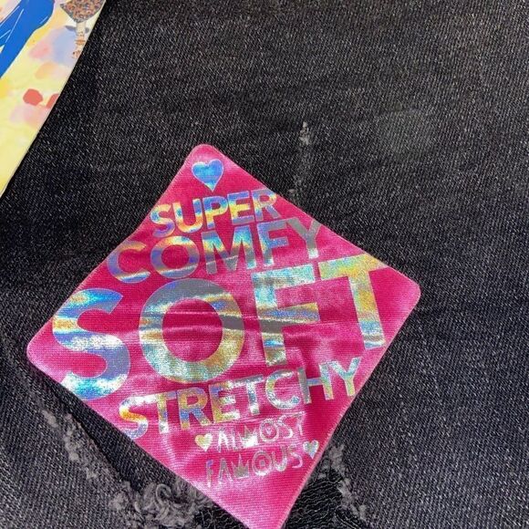 NWT almost famous distressed crop black denim jeans - Picture 3 of 10